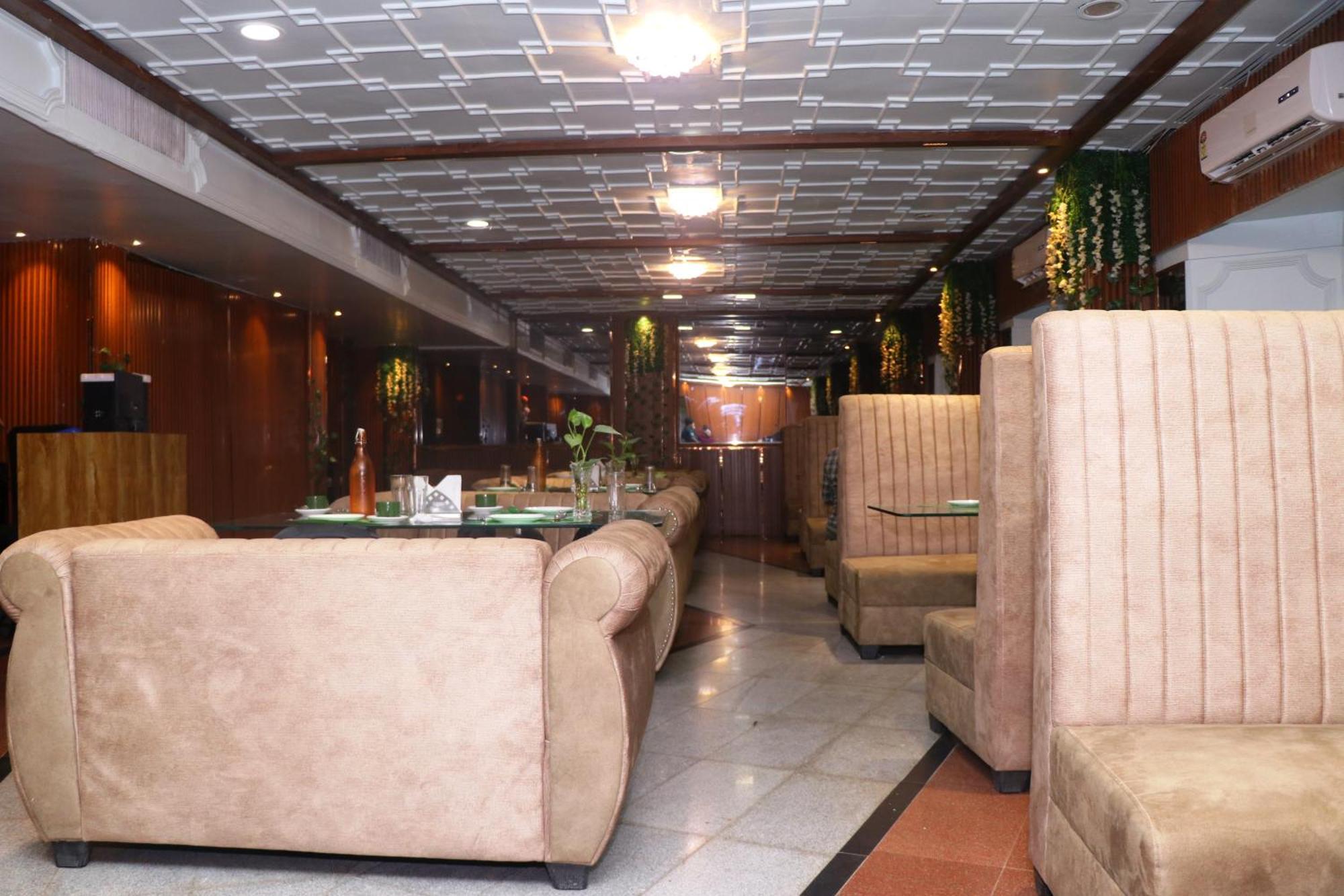 Hotel Samrat International Patna  Buitenkant foto